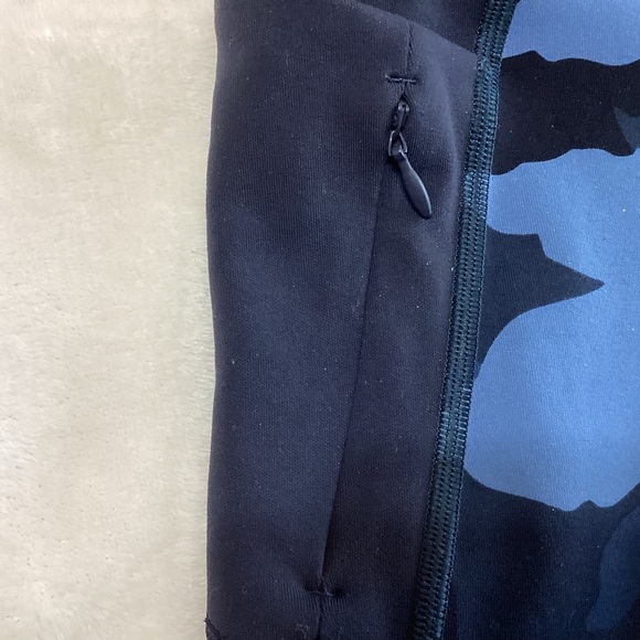 Athleta Camo Leggings Size Small Blue Activewear Athleisure Workout Gym - Picture 4 of 10